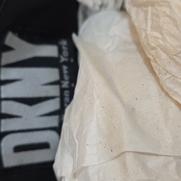 VINTAGE DKNY Brown Leather Messenger Bag!!!! - Picture 5 of 9